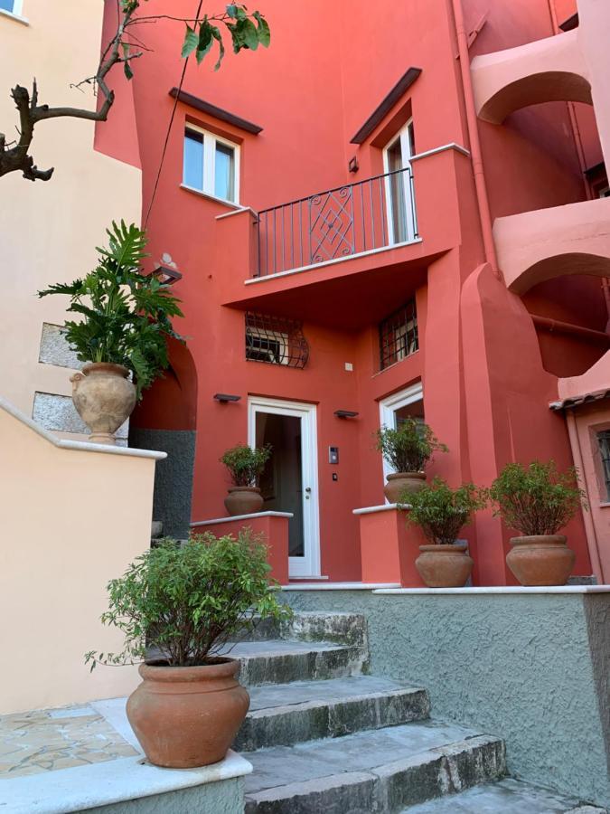 Dimora Del Leone Gaeta Bed & Breakfast Luaran gambar