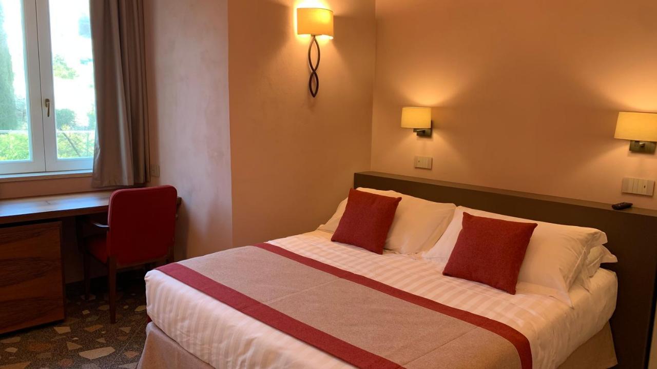 Dimora Del Leone Gaeta Bed & Breakfast Luaran gambar