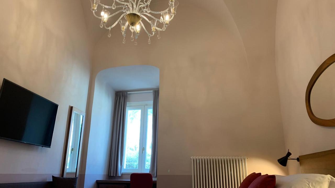 Dimora Del Leone Gaeta Bed & Breakfast Luaran gambar