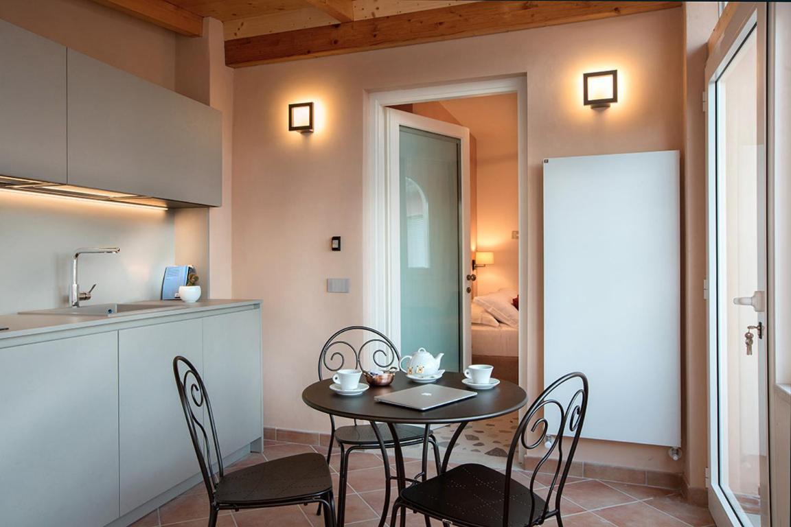 Dimora Del Leone Gaeta Bed & Breakfast Luaran gambar
