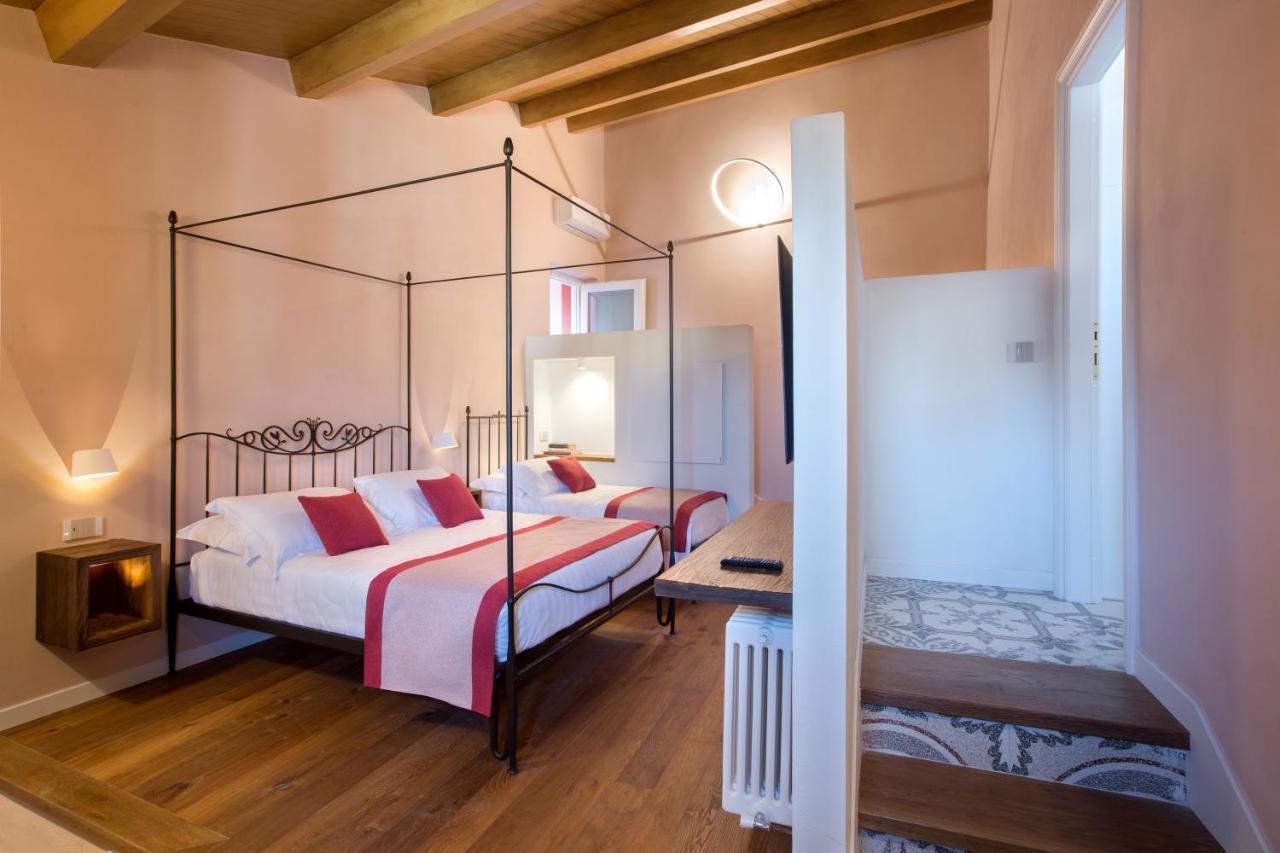 Dimora Del Leone Gaeta Bed & Breakfast Luaran gambar