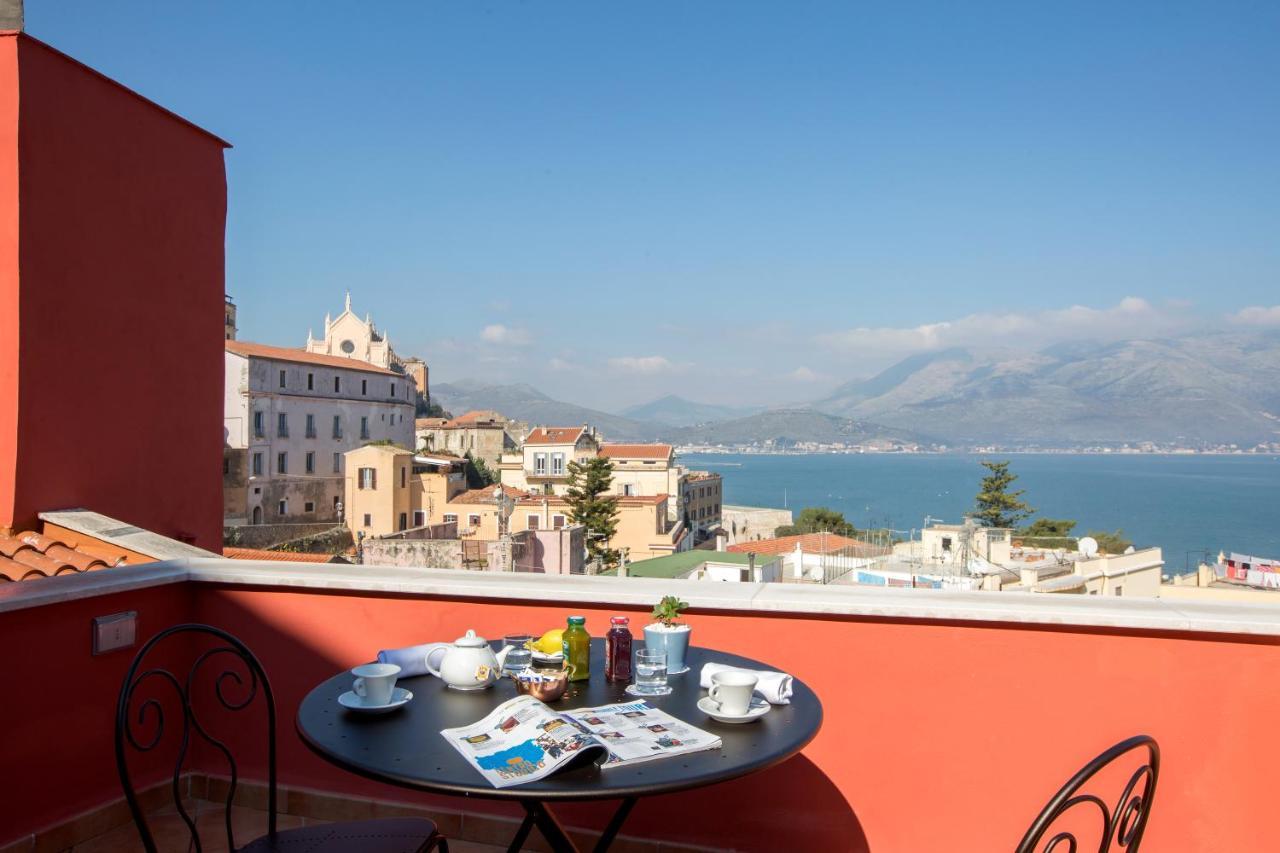 Dimora Del Leone Gaeta Bed & Breakfast Luaran gambar