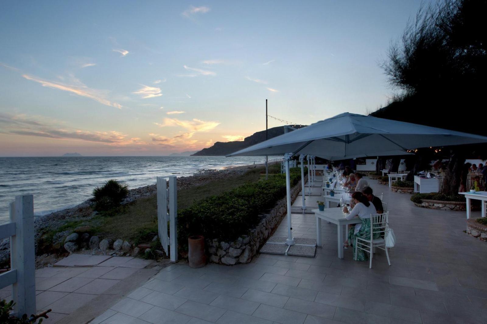 Dimora Del Leone Gaeta Bed & Breakfast Luaran gambar